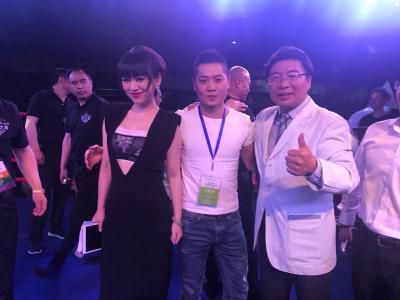 现实题材影片时常能取得以小博大的票房佳绩，关键就在于故事和表演能否唤起观众的情感共鸣。